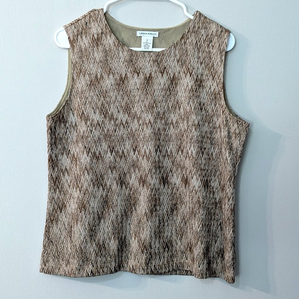 Laura Ashley Sleeveless Lined Earthtone Chevron Pattern Tank Top. Size Medium